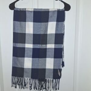 Checkered Scarf Blue and White 28 x 74